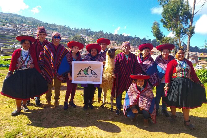 06 days 05 nights Cusco Machupicchu and Rainbow Mountain package - The demanding morning at Vinicunca