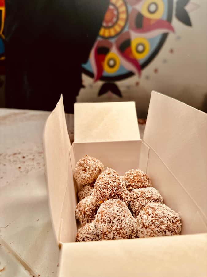1.5h Cusco Chocolate Workshop - Truffles & Hot Chocolate - Packing your chocolates for the rest of your day