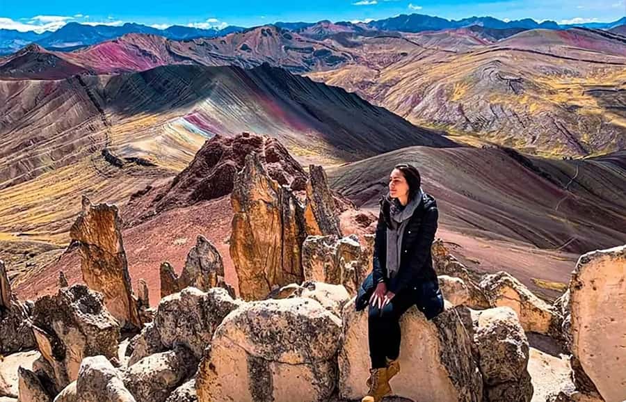 1-day excursion to Palcoyo Mountain + Breakfast and Lunch - 4 a.m. pickup and the ride south from Cusco