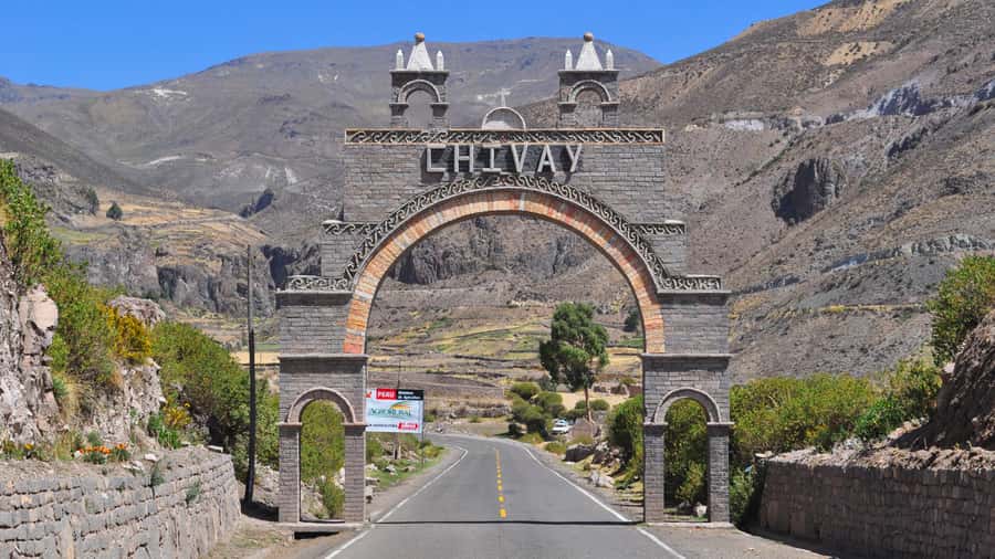 2-Day Colca Canyon Tour to Puno with accommodation - Cruz del Condor and the main canyon view