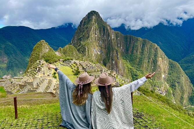 2-Day Machu Picchu Tour by train from Cusco ( All included ) - Mountain options: Huayna Picchu, Machu Picchu Mountain, or Sun Gate
