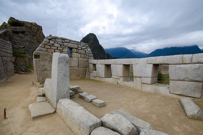 2-Day Short Inca Trail to Machu Picchu - Group size, guides, and the human side of the trip