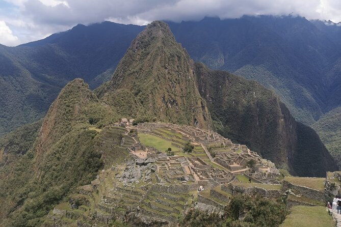 2-Day Tour in Sacred Valley and Machu Picchu from Cusco - Pisac at the start of the Sacred Valley