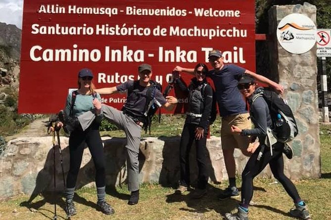 2 Days Inca Trail to Machu Picchu with hotel - Day 1: from Cusco to Km 104