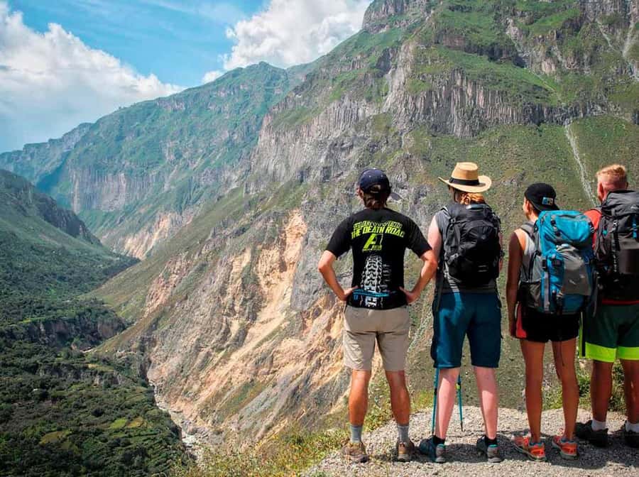 3-day trek to the Colca Canyon from Arequipa ending in Puno - Day two: village paths to Sangalle Oasis