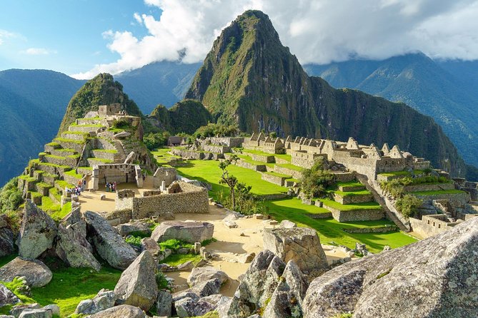 4-Day: All Included Excursion City Tour, Sacred Valley & MachuPicchu - Day 1: Korikancha, Sacsayhuamán, and Cusco’s stonework