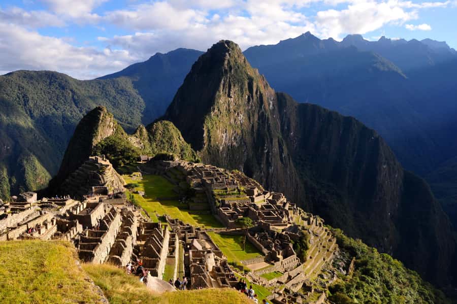 4 Days Inca Jungle Adventure to Machu Picchu - Day 1: From Cusco to Abra Malaga by bike
