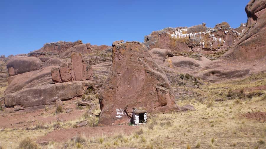 5h tour from Puno to Aramu Muru portal and Inca Ruins - Three archaeological stops south of Puno