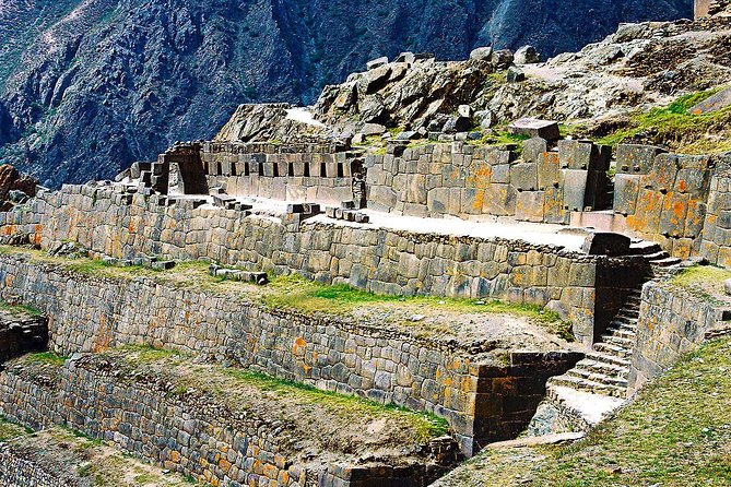 6-Day Machu Picchu Express Group Tour - Day 3: The train to Aguas Calientes