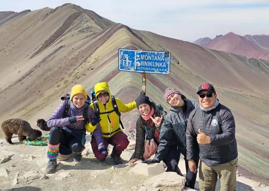 7 Colors Mountain Tour + Red Valley - The 1.5-hour climb to Rainbow Mountain