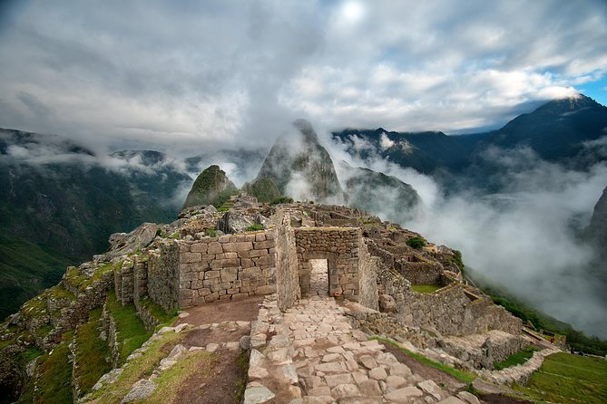 7 Days: Lima, Ica, Cusco & Machupicchu with local flights - Day 5: The main event at Machu Picchu
