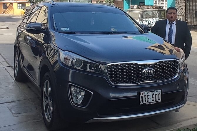 Airport Transportation Service With SUV - Finding your driver at the correct door