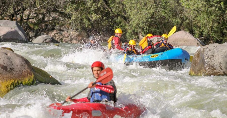 Arequipa: Chili River Rafting - Six people, one raft, and a fast start