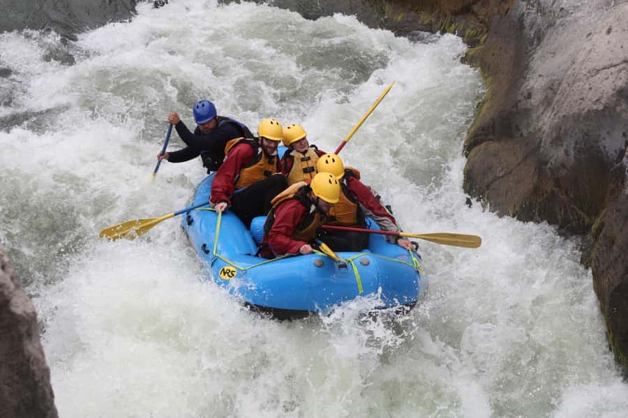 Arequipa: Chili River White Water Rafting with Hotel Pickup - Getting Fitted Out Before the Rapids