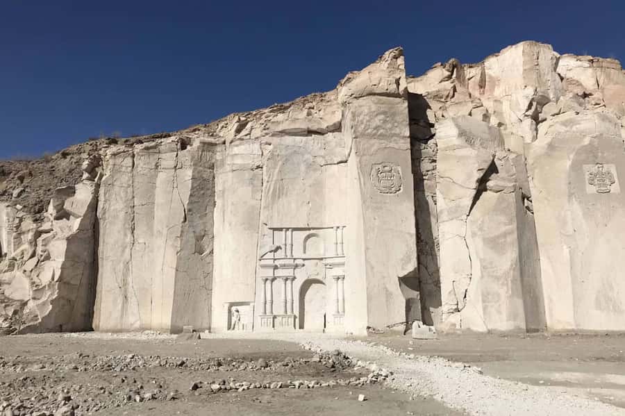 Arequipa: Half Day Sillar Route and Culebrillas Canyon + Yanahuara Viewpoint - Yanahuara viewpoint and the first photographs