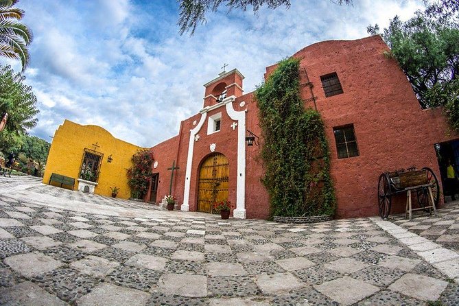 Arequipa, Historic and Colonial City and Santa Catalina Monastery - Santa Catalina Monastery, a city behind a wall