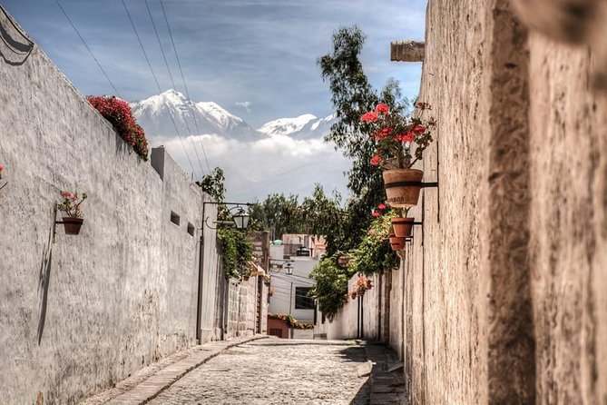 Arequipa, Historic and Colonial City and Santa Catalina Monastery - Plaza de Armas and Arequipa Cathedral