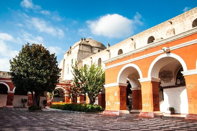 Arequipa, Historic and Colonial City and Santa Catalina Monastery - Jesuit cloisters and the San Ignacio Dome