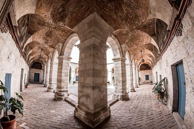 Arequipa, Historic and Colonial City and Santa Catalina Monastery - The $61 price and what you receive
