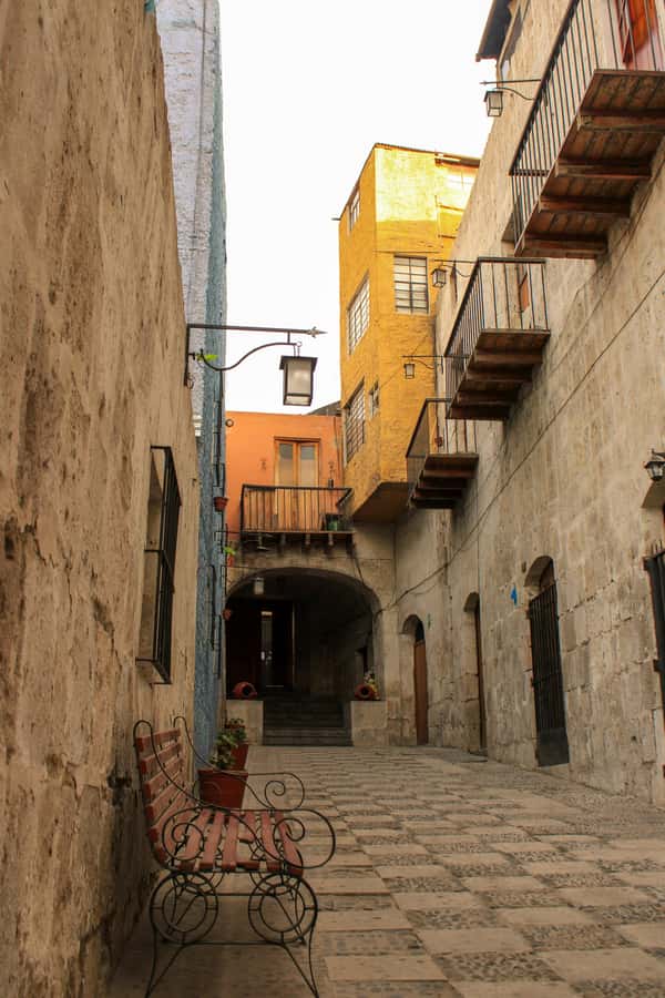Arequipa: Walk through the Historic Center of the City - The Cathedral and Arequipa’s main symbols