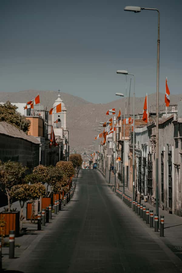 Arequipa: Walk through the Historic Center of the City - Cobblestone streets, legends, and local corners