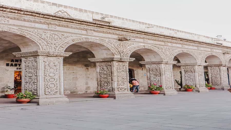 Arequipa: Walking Tour and Santa Catalina Monastery - Pickup, walking pace, and what to bring
