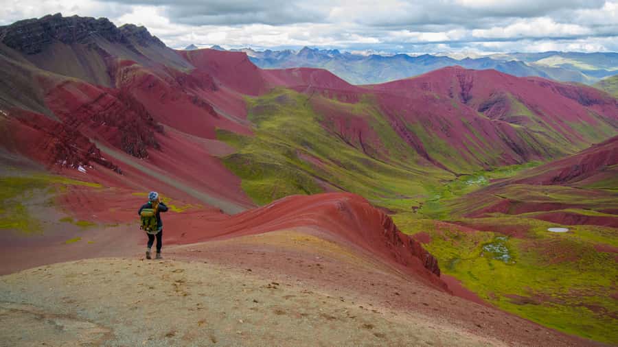 Arrive before the crowd to the Mountain in private service - Why the 3:30 am start matters