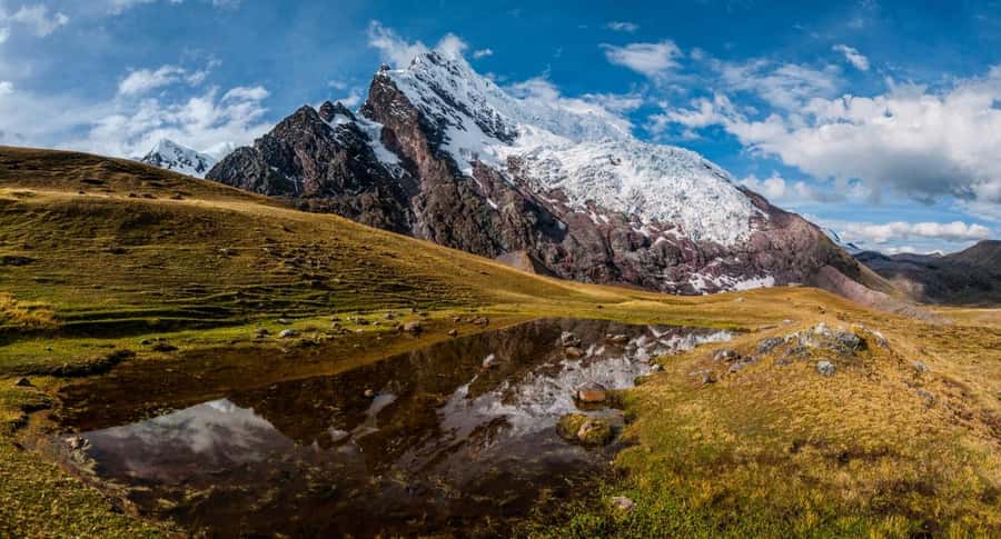 Ausangate 7 Lagoons Tour 1 day + Buffet Breakfast and Lunch - What to pack for the cold, sun, and hot springs