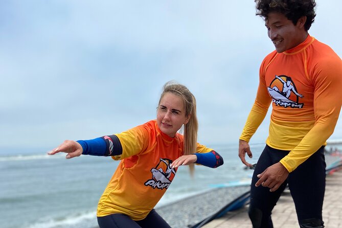 Beginner Surf Lesson in Lima, Perú - Your first hour at Pukana Surf School