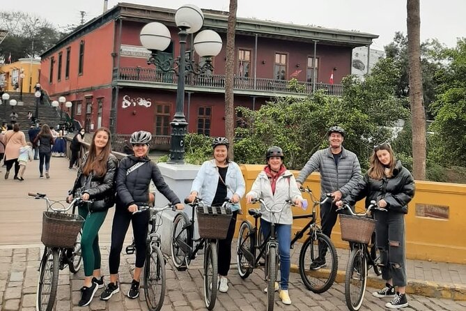 Bike Tour Lima | Ride along Miraflores & Barranco - Following the Malecón to Parque del Amor