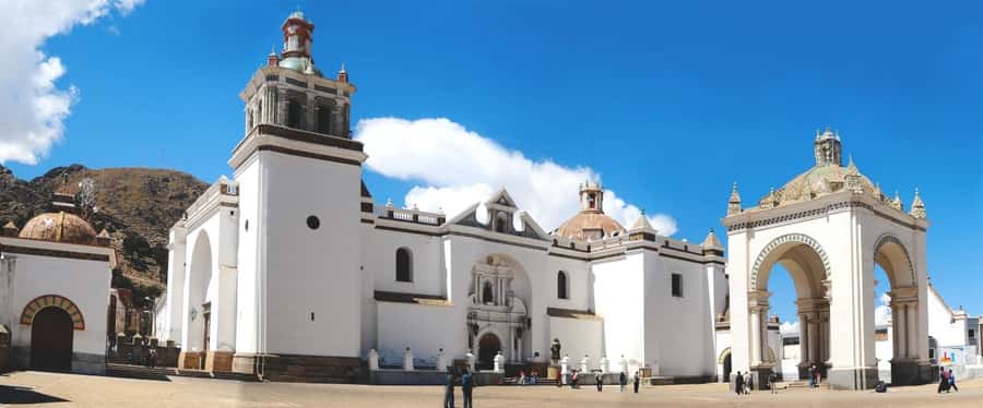 Bolivia: Full day to Copacabana & Isla del Sol - Copacabana and the Basilica of the Virgin Candelaria