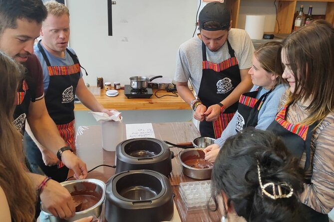 Chocolate Workshop in Cusco with Premium Organic Cacao - The chocolate story comes before the work