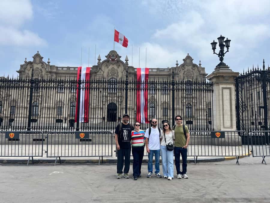 City tour and the best highlights in lima - Huaca Pucllana, an ancient temple among modern buildings