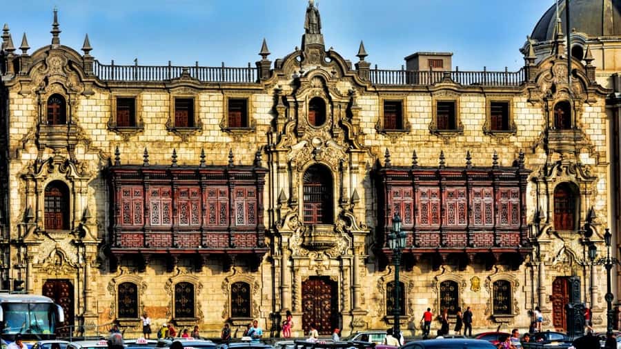 City Tour Colonial and Modern Lima for 5 Hours - Miraflores, San Isidro, and Larcomar