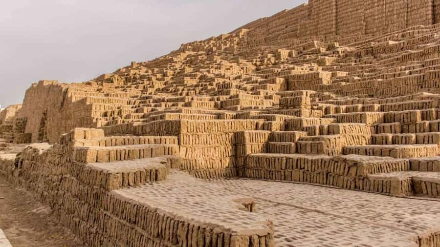 City Tour Colonial and Modern Lima for 5 Hours - What the guide can add to the experience