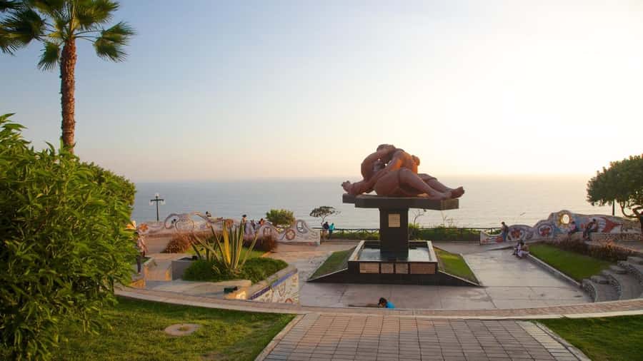 City Tour Colonial and Modern Lima Half Day Plus Ticket - Starting beside the Pacific at Parque del Amor