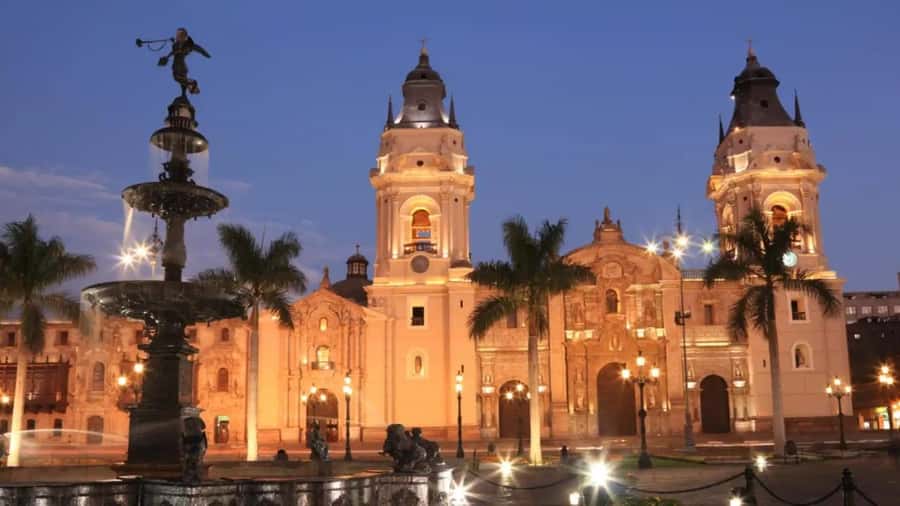 City Tour Colonial and Modern Lima Half Day Plus Ticket - Why the guide and radio system matter