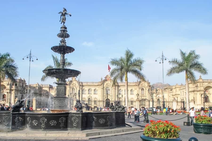 City Tour With Demonstration & Tasting of Pisco Sour - San Francisco Monastery and Lima’s underground catacombs