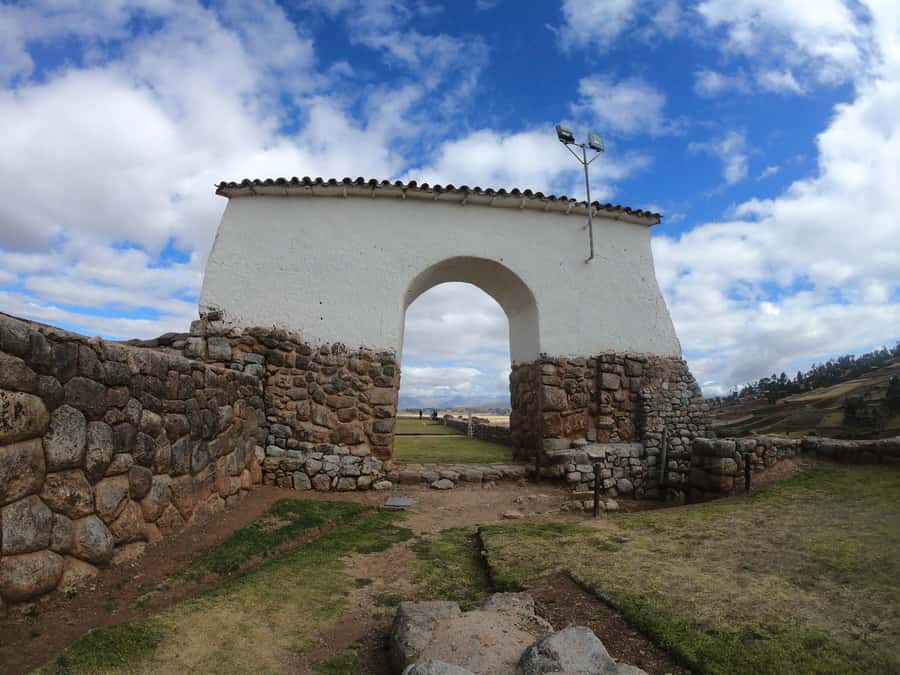 Classic Sacred Valley full day - Pisac combines a mountaintop site with a town market