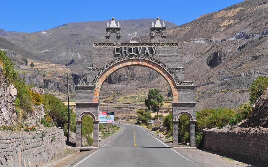 COLCA CANYON FULL DAY TOURS - Maca, its church, and the cultivated valley
