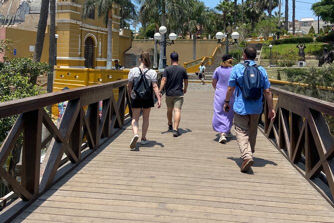 Colorful Barranco Tour and Street Art - 28 de Julio street and the meaning behind the murals