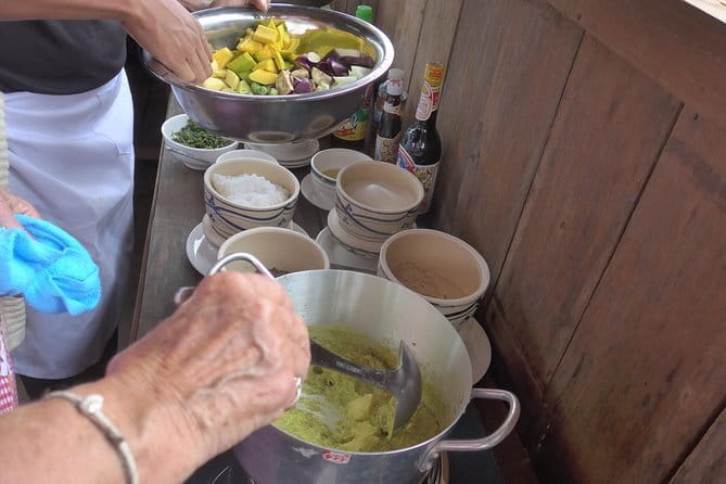 Cooking Class at La Plantation - The 10 a.m. start and first look at the farm