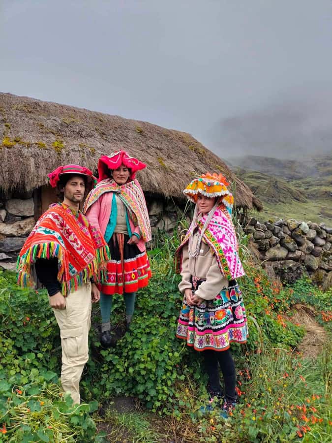Cusco: 4-Day Lares Trek to Machu Picchu with Panoramic Train - Food, luggage, and camp support