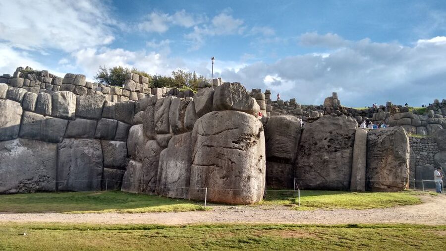 Cusco: 6-Hour City Highlights Tour - Shared bus or private group?