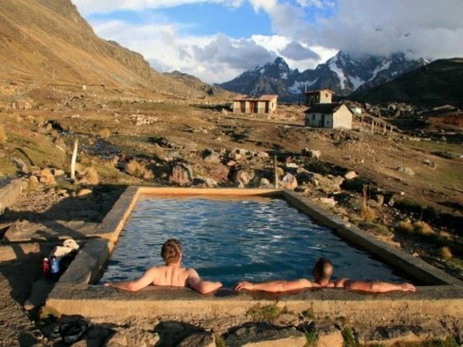 Cusco: Ausangate Tour Seven Lagoons + meals - The five-hour walk past seven lagoons