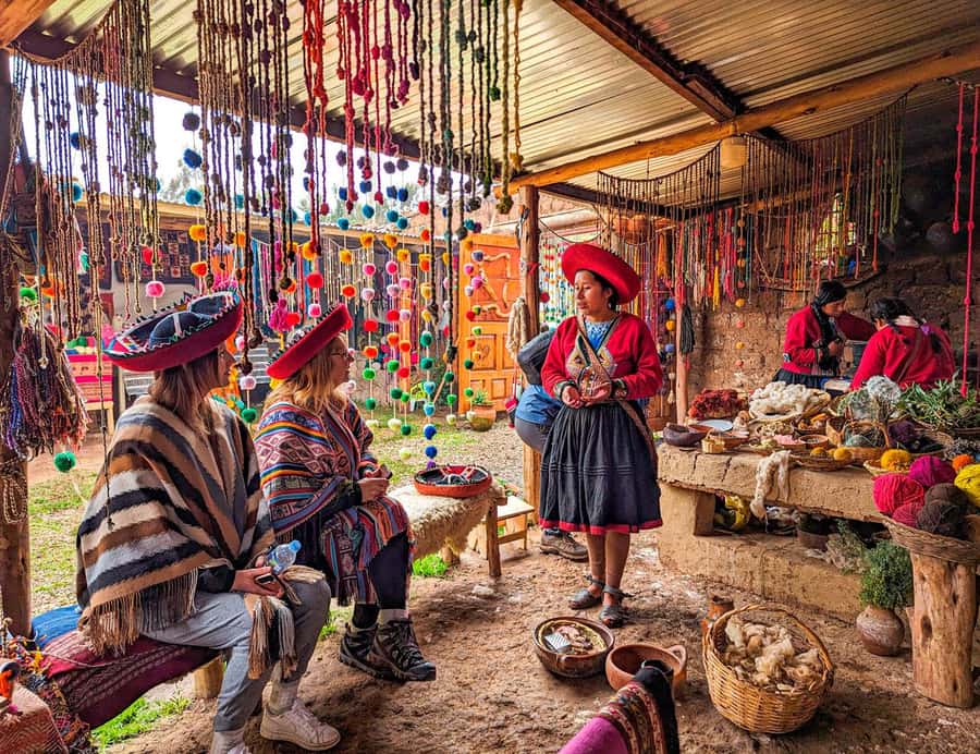 Cusco:Chinchero,Moray & Salt Mines drop-off in Ollantaytambo - Moray: Inca agriculture in unusual circles