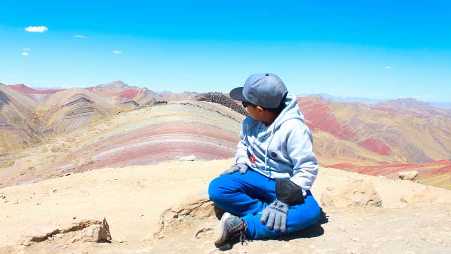 Cusco: Full-Day Palcoyo Rainbow Mountain All-Inclusive Tour - Lunch in a local town