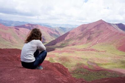Full-Day Rainbow Mountain & Red Valley Trekking Tour