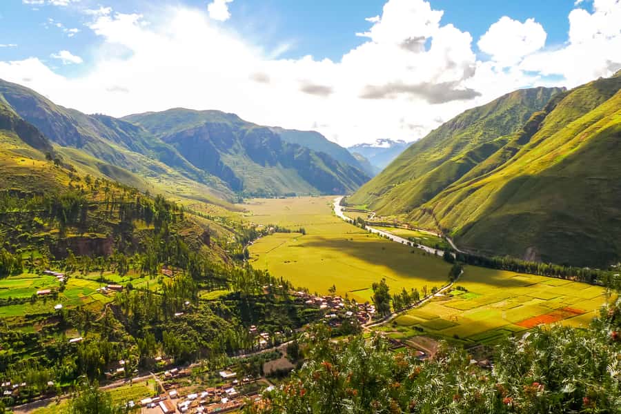 Cusco: Full-Day Sacred Valley History Tour - Urubamba and the long lunch break