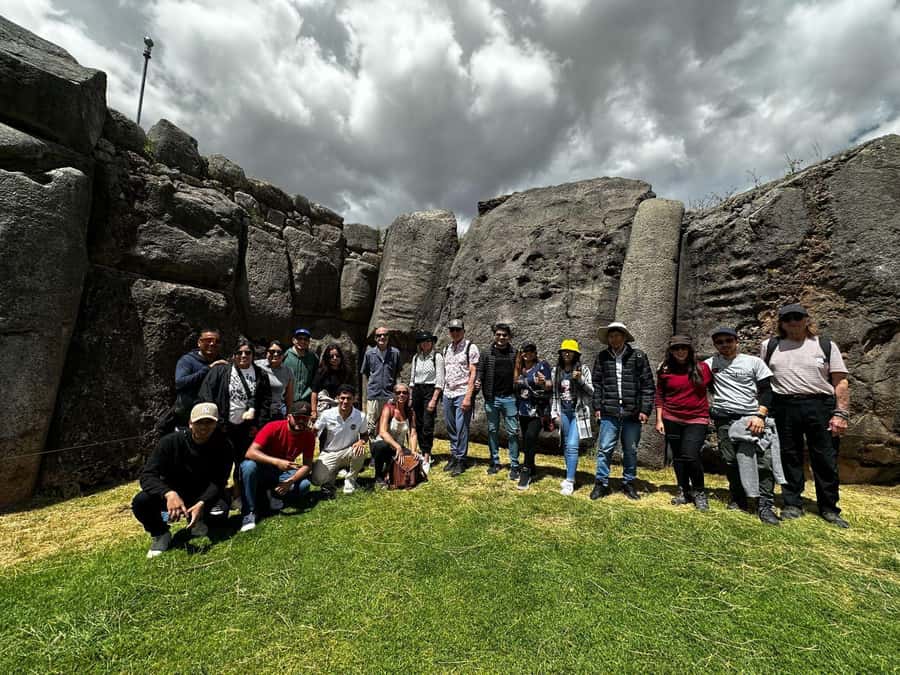 Cusco: Half-Day City Tour with Sacsayhuaman and Q'enco - Sacsayhuamán and the art of fitting stone
